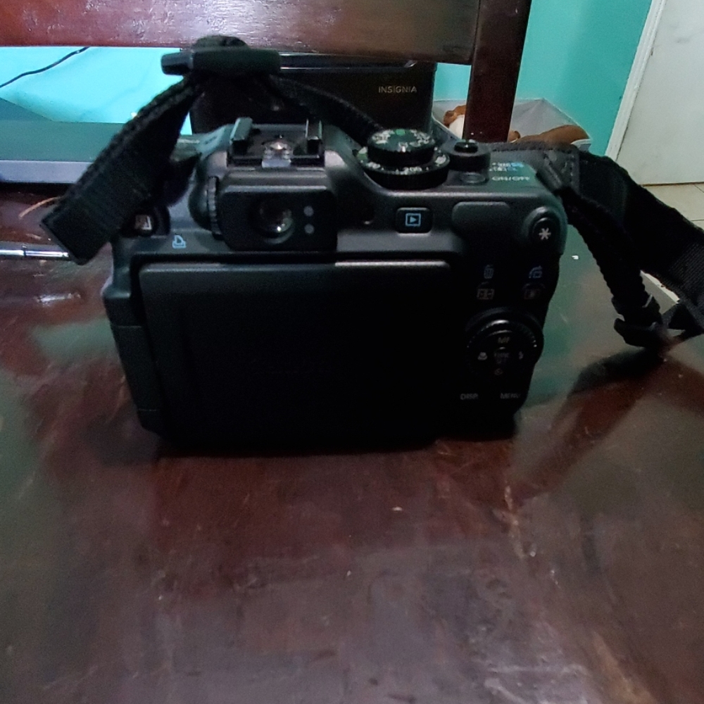 Camera - Picture 2 of 5
